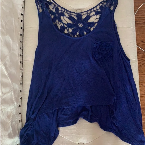 Top - Picture 1 of 2